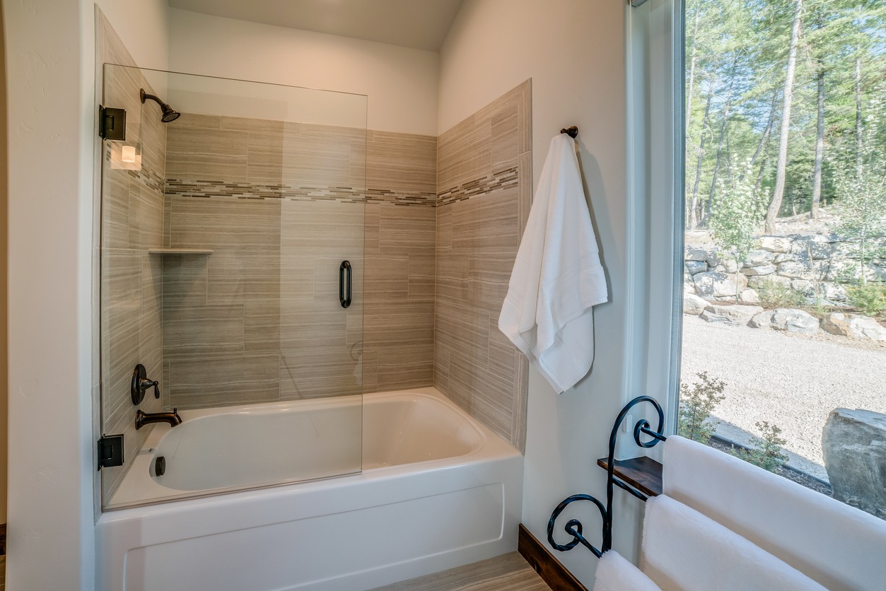 Shower & Tub Installation in Madison